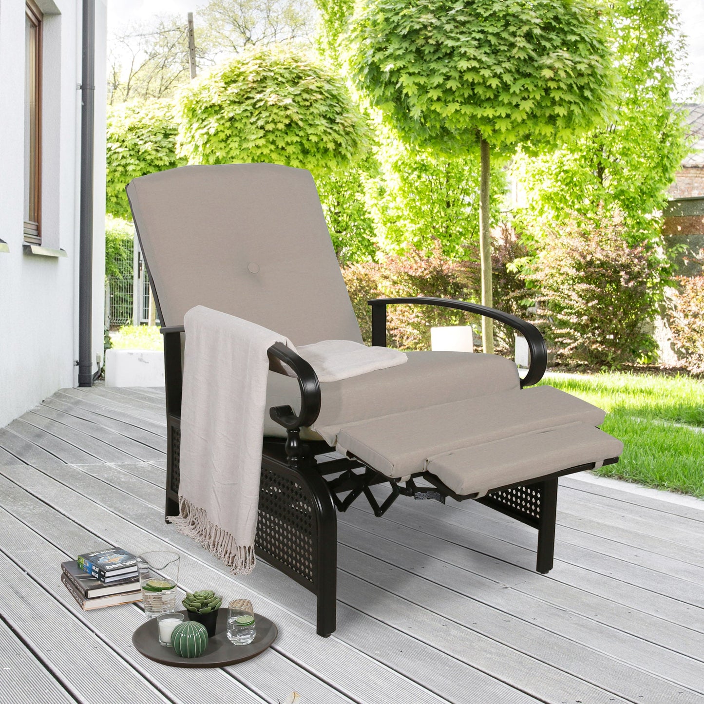 Patio Recliner Chair Automatic Adjustable Back Outdoor Lounge Chair with 100% Olefin Cushion (Sailcloth Beige)